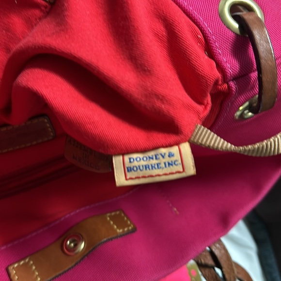 Dooney & Bourke purse tote in fuchsia - Picture 5 of 9
